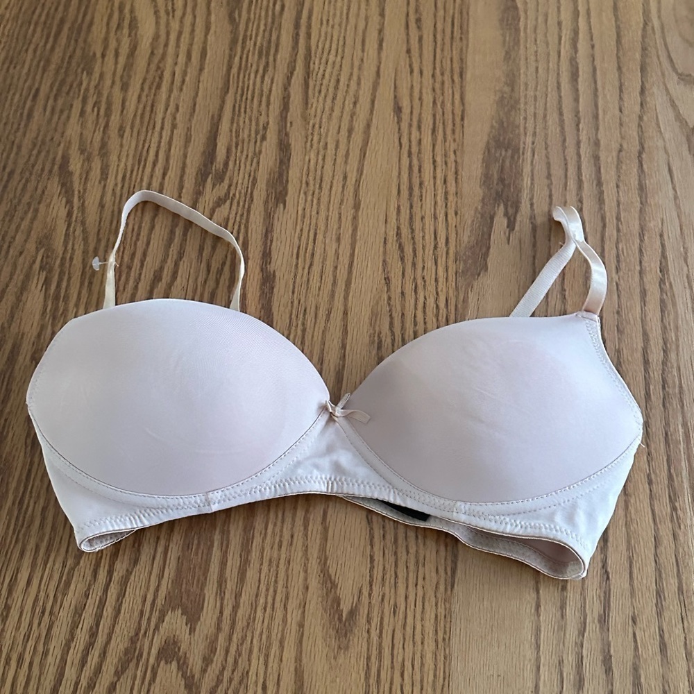 Pure Beauty by Rene Rofe Lingerie Women's Size 38B Underwire Bra Nude Color